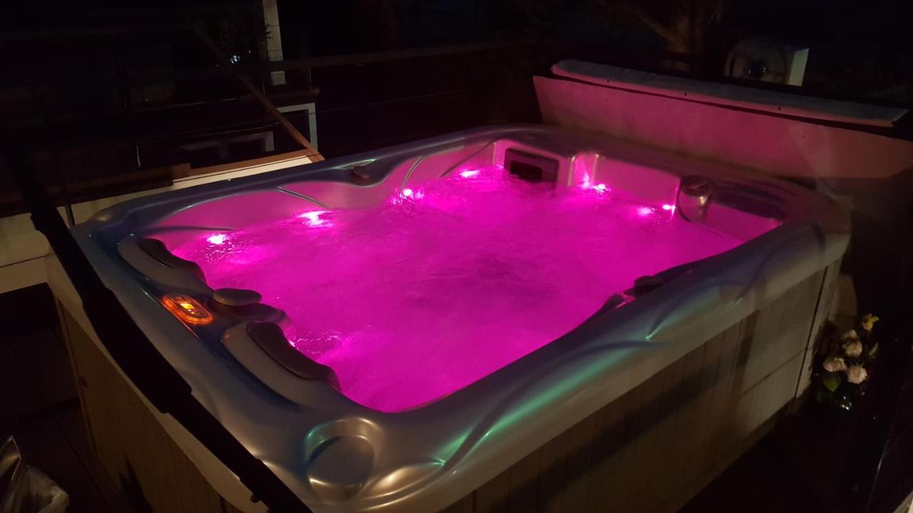 شقة Floating Sea House Soncek بورتوروز المظهر الخارجي الصورة